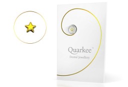złota biżuteria nazębna Quarkee 22K Gold Star Large / złota gwiazdka duża