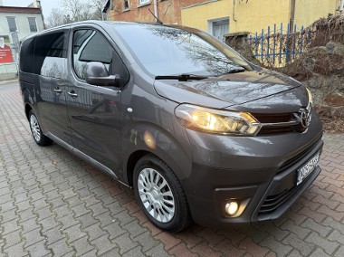 Mega oszczędna Toyota Proace z 2.0 Dieslem 8 Osób -1