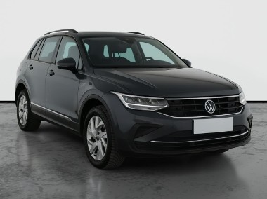 Volkswagen Tiguan , Salon Polska, DSG, VAT 23%, Klimatronic, Tempomat,-1