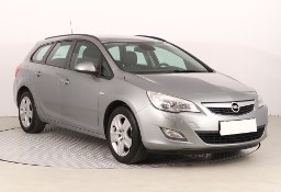 Opel Astra J , Klima, Tempomat, Podgrzewane siedzienia