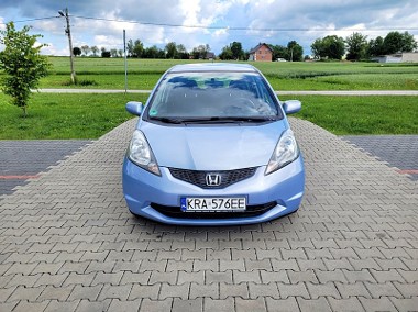 ZADBANY I OSZCZĘDNY BENZYNIACZEK-1
