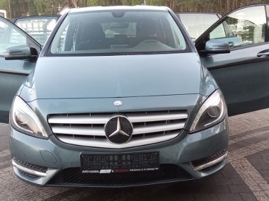 Auto bezwypadkowe zadbane czyste w bdb stanie ogólnym-1