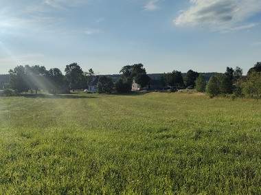 Piękna działka budowlana w cichej okolicy-1