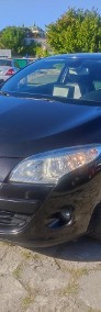 Renault Megane III Coupe 1.9 dCi-3