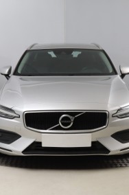 Volvo V60 II , 190 KM, Automat, Skóra, Navi, Klimatronic, Tempomat,-2