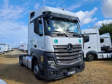 Mercedes-Benz Actros-1