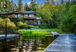 Dom Shawnigan Lake