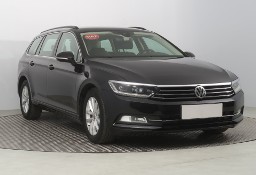 Volkswagen Passat B8 , Salon Polska, 1. Właściciel, VAT 23%, Navi, Klimatronic,