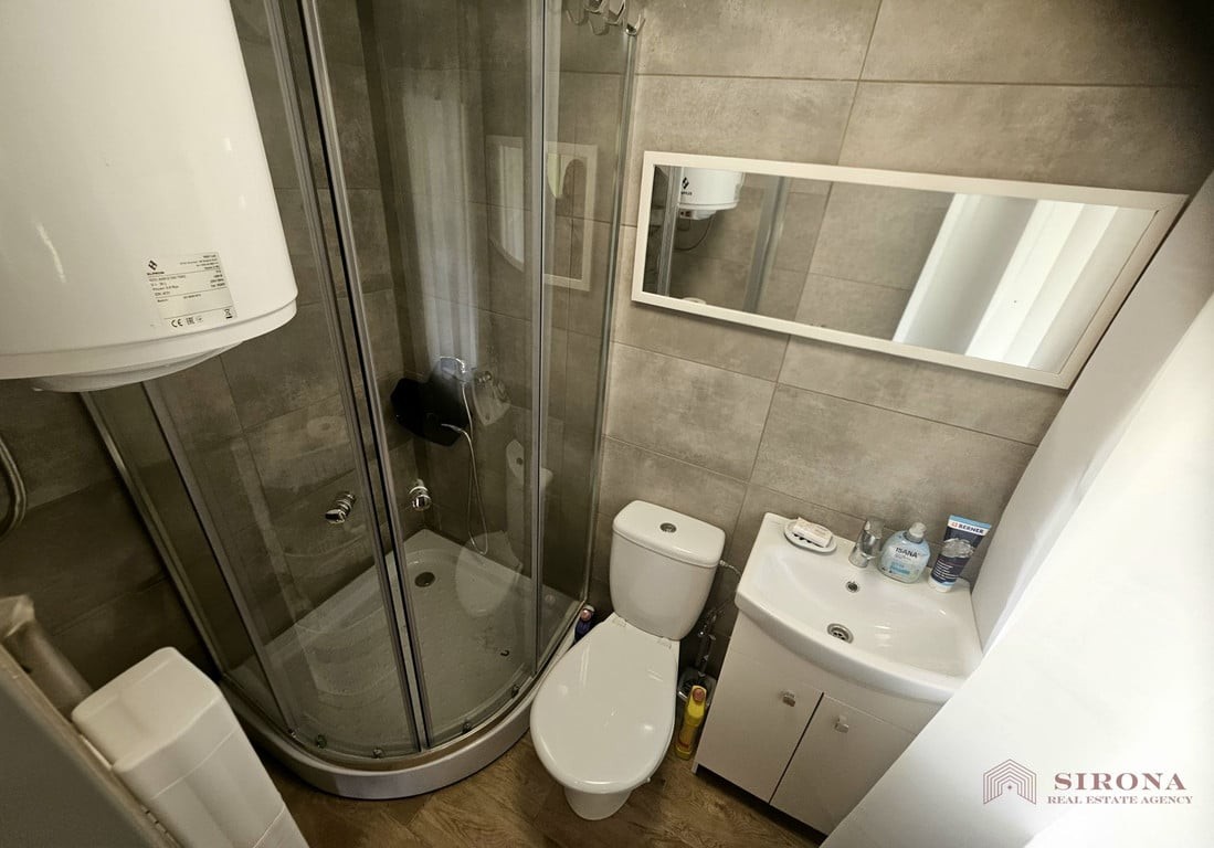 Urocza działka z domkiem na sprzedaż – další