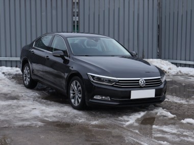 Volkswagen Passat B8 , Salon Polska, Serwis ASO, Automat, Navi, Klimatronic,-1