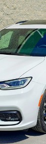 Chrysler Pacifica-3