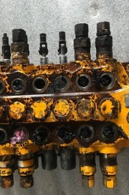 JCB 4cx Rozdzielacz - Tył-3