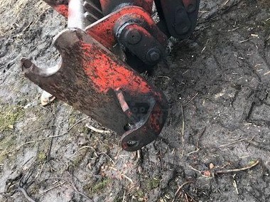 Manitou 626 - Siłownik Wychyłu Łyźki-1