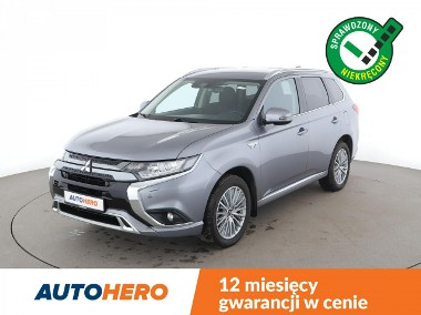 Mitsubishi Outlander III PHEV 4x4 navi kamera grzane fotele Bluetooth niski przebieg-1