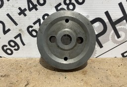 John Deere 6068 - wał koła pośredniego R534218 R504843
