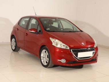 Peugeot 208 , Salon Polska, Klima, Tempomat-1