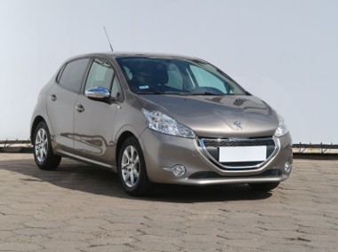 Peugeot 208 , Klima, Tempomat,ALU-1