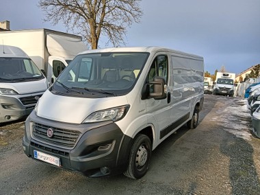 FURGON BLASZAK L2H1 NR 823-1