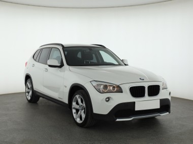 BMW X1 I (E84) , 177 KM, Xenon, Bi-Xenon, Klimatronic, Tempomat, Parktronic,-1