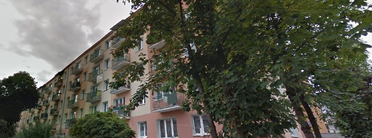 2 pokojowe mieszkanie z piwnicą w bloku w Lubinie przy ul Sokolej 37-1