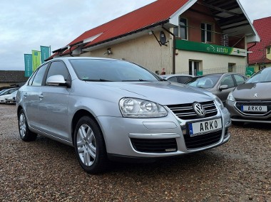 Volkswagen Jetta V Benzyna 1.6 MPI-1