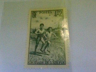Znaczek pocztowy z 1945 roku Francuski-2