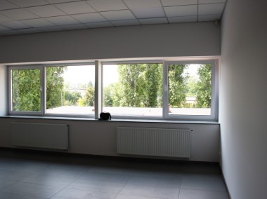 Nowy lokal biurowo usługowy Przybyszewskiego 99-1