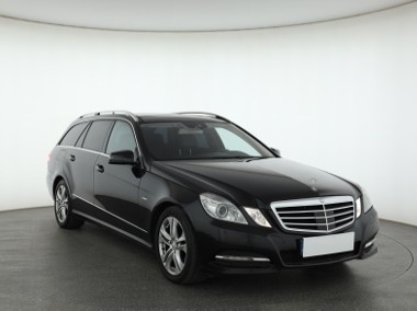 Mercedes-Benz Klasa E W212 , 211 KM, Automat, Skóra, Navi, Xenon, Bi-Xenon, Klimatronic,-1
