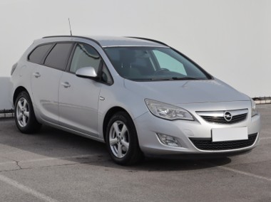 Opel Astra J , Klima, Tempomat,ALU-1