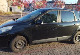 Renault Scenic III Bezwypadkowy, niski przebieg, grzane fotele.