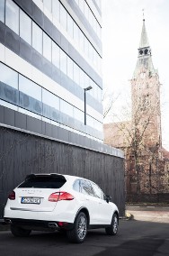 Porsche Cayenne Platinum Edition-2