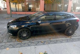 Volvo V40 II