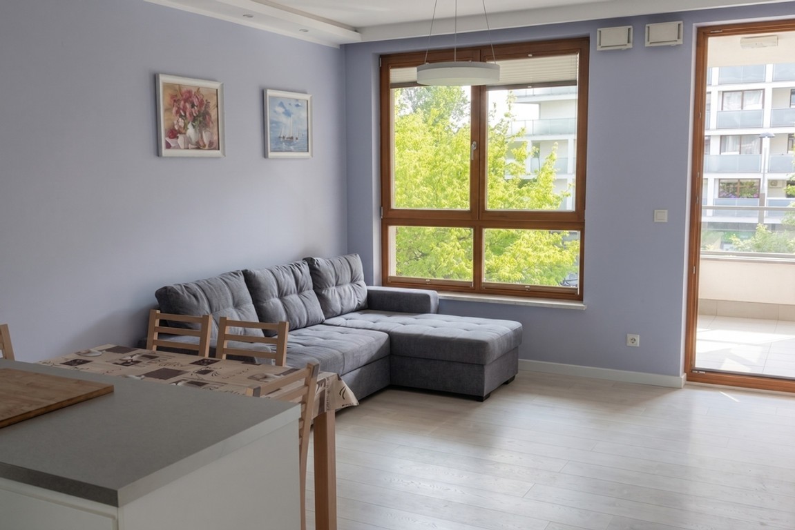 Dwupokojowy apartament | dwa balkony | wola