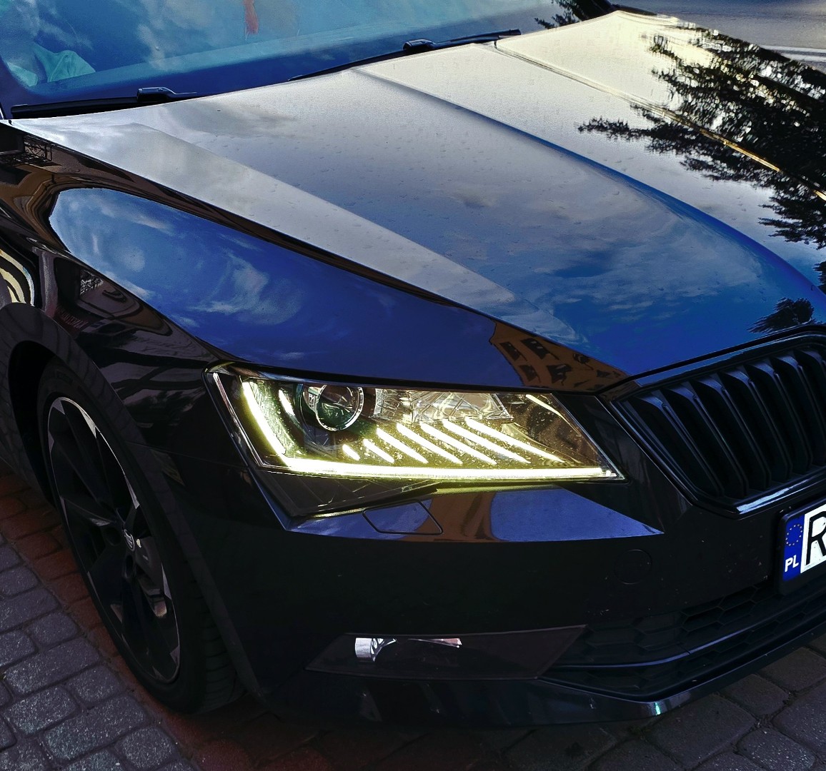 Skoda Superb III Z salonu