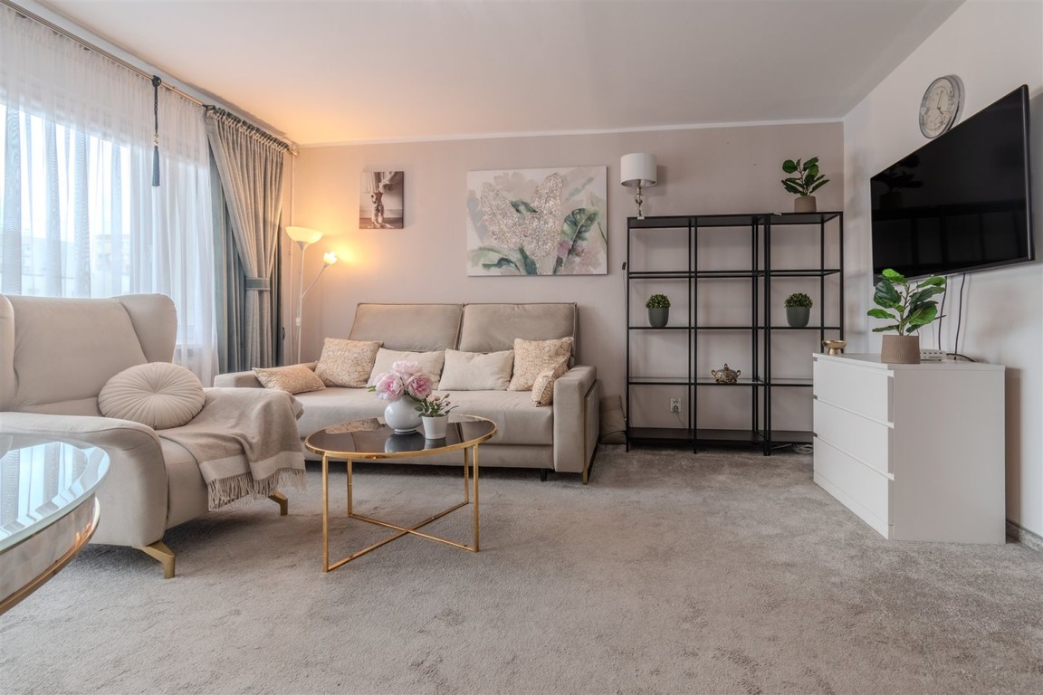 4 pokoje, 83,60 m², 3 balkony ul. Piotrkowska