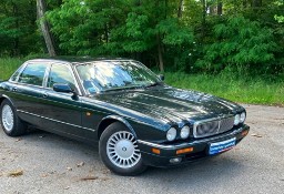 Jaguar XJ V
