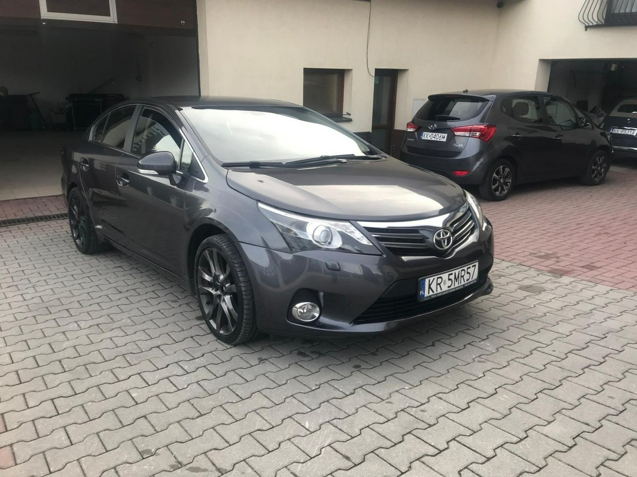 Toyota Avensis III LPG Automat Zadbany Salon PL bogate wyposażenie hak