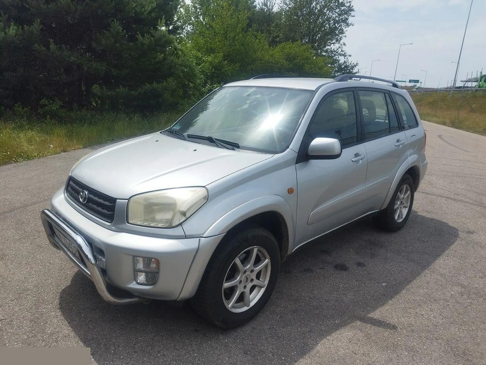 Toyota RAV 4 II 2.0 VVT-i 4x4 150KM 2003r Ładne i zadbane auto ...
