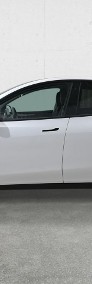 Tesla Model Y-4