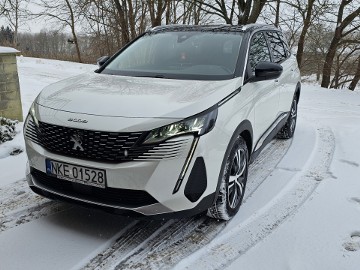 na gwarancji/zadbany/doposażony/wyciszony/przestronny samochód.