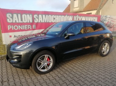 Porsche Macan-1