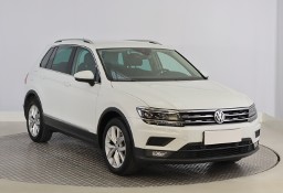 Volkswagen Tiguan , Salon Polska, Serwis ASO, Navi, Klimatronic, Tempomat,