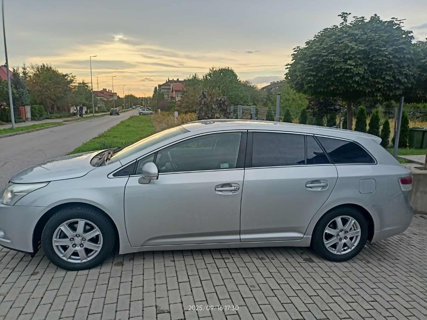 Toyota Avensis III Auto krajowe