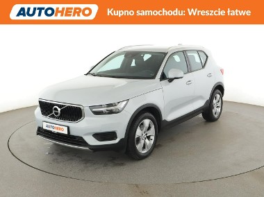 Volvo XC40 full LED virtual cocpit półskóra navi grzane fotele kamera i czujnik-1