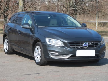 Volvo V60 I , Skóra, Navi, Klimatronic, Tempomat, Parktronic-1