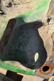 John Deere 8130 8230 8330 8530 Zwrotnica Miękka Oś Obudowa Zwrotnicy CZĘŚCI R167918-2