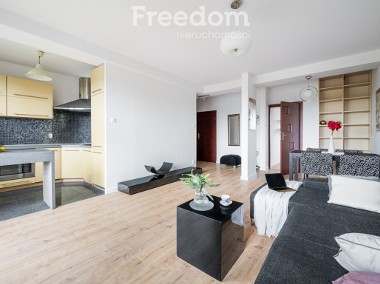 <p>3 pokoje, duży balkon, Targówek, 57m2.</p>-1