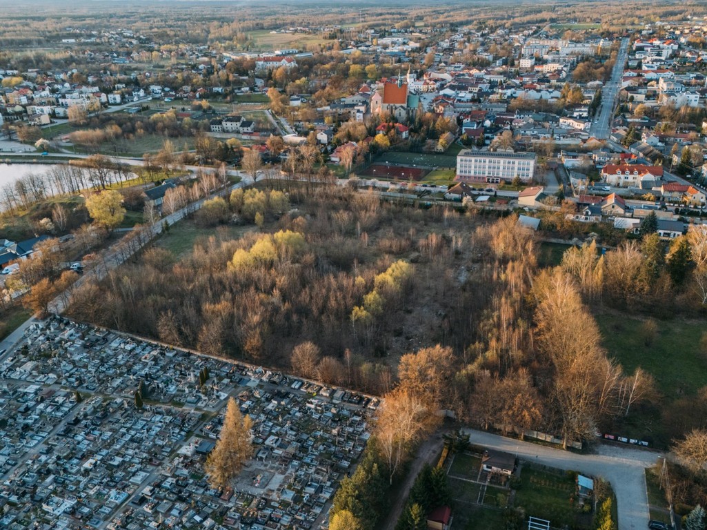 Działka w Szydłowcu | 4400 m² | WIELORODZINNA - Więcej