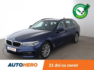 BMW SERIA 5 VII (F90) 530i Automat xDrive SportLine Navi Tempomat Grzane Fotele Skóra Kame-1