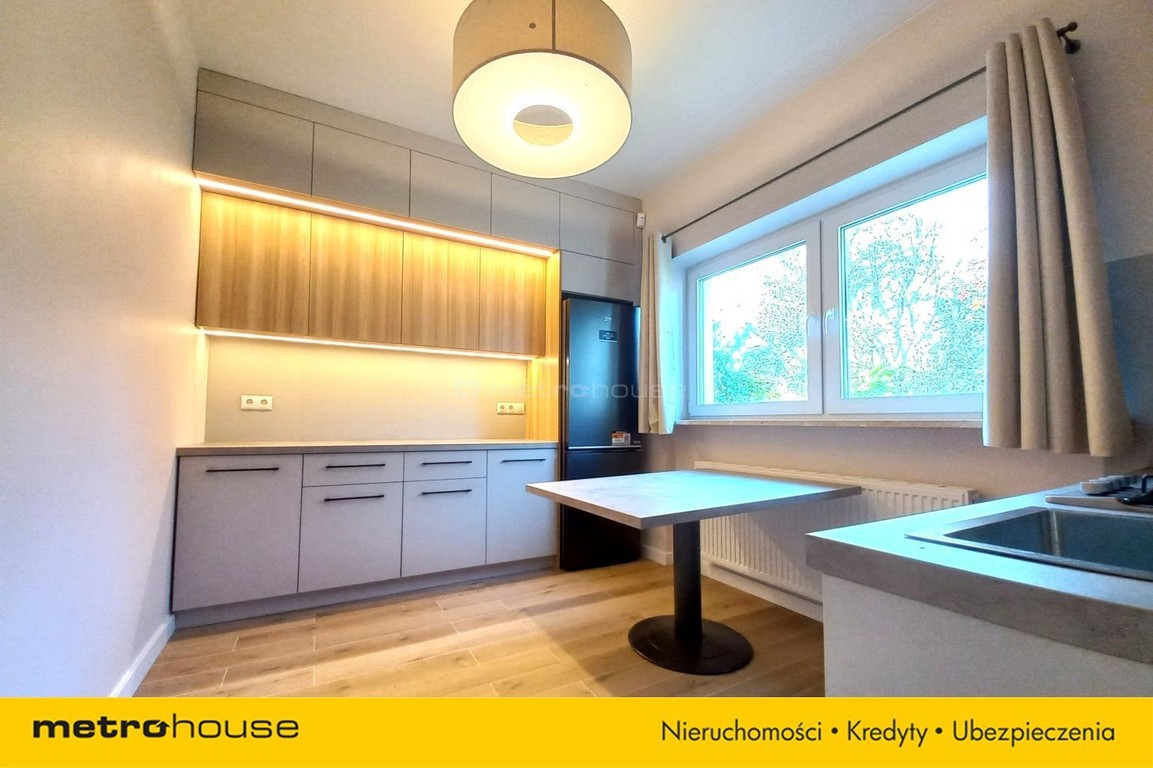 Dwa domy na jednej działce 1087 m² Komorów - Więcej